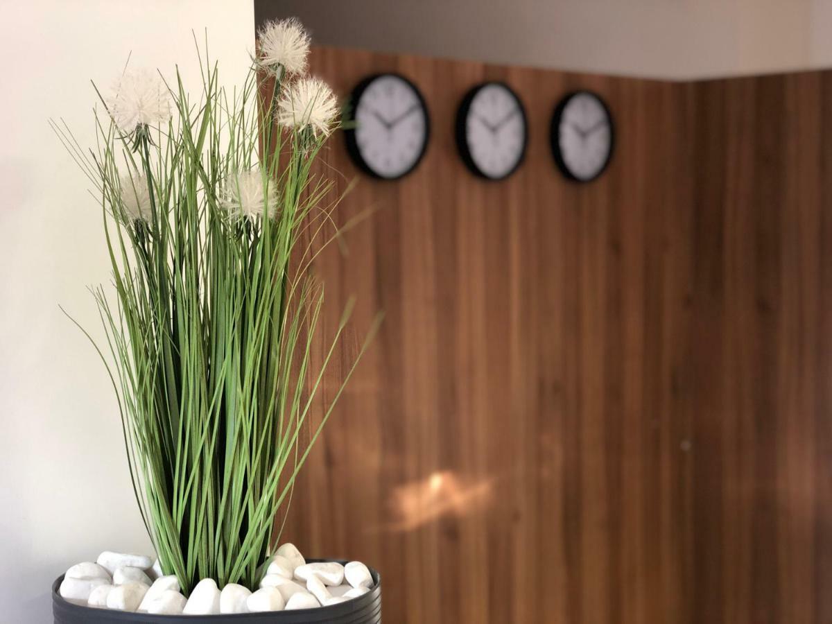 Hotel Bonus كولوميا المظهر الخارجي الصورة